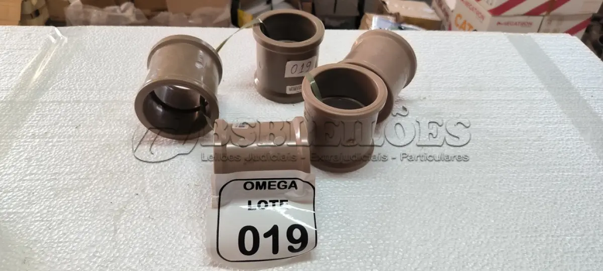 LOTE 019 - 05 LUVAS SOLDÁVEIS Ø 75MM - PVC MARROM. (NO ESTADO EM QUE SE ENCONTRA. SUJEITO A AVARIAS OCULTAS/VISÍVEIS.)