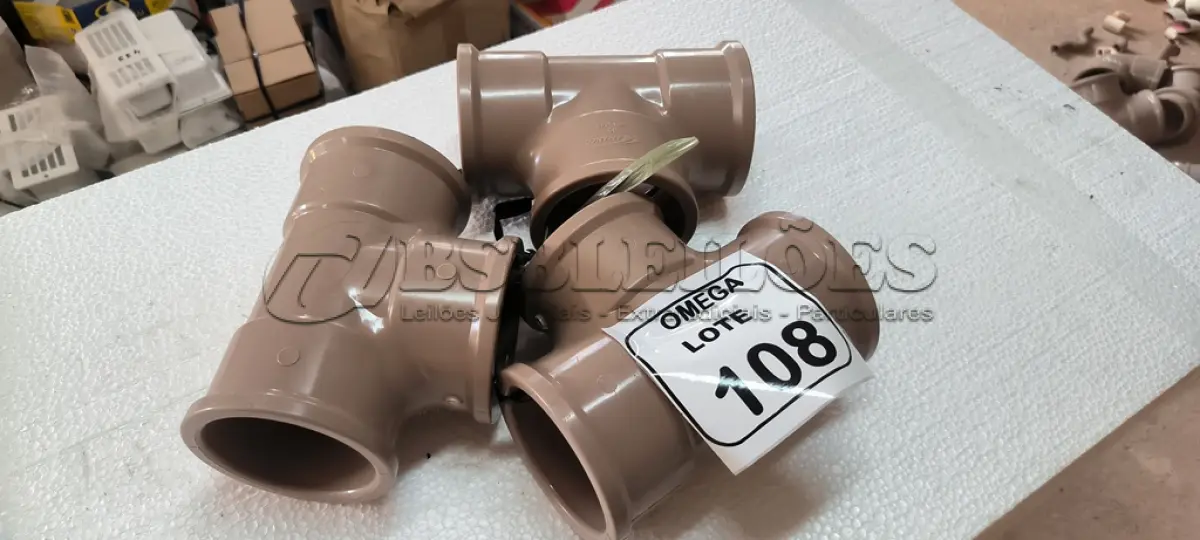 LOTE 108 - 01 ADAPTADOR (LR) . Ø 85 X3"- PVC MARROM. (NO ESTADO EM QUE SE ENCONTRA. SUJEITO A AVARIAS OCULTAS/VISÍVEIS.)