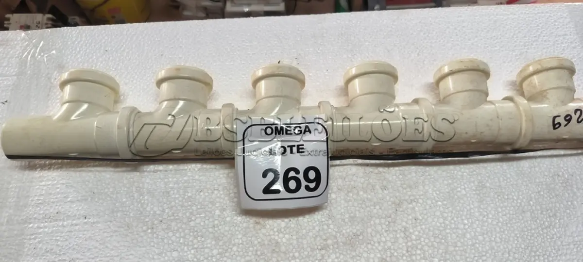 LOTE 269 - 06 TÊS  PVC SOLD. - Ø 50 X 50MM. (NO ESTADO EM QUE SE ENCONTRA. SUJEITO A AVARIAS OCULTAS/VISÍVEIS.)
