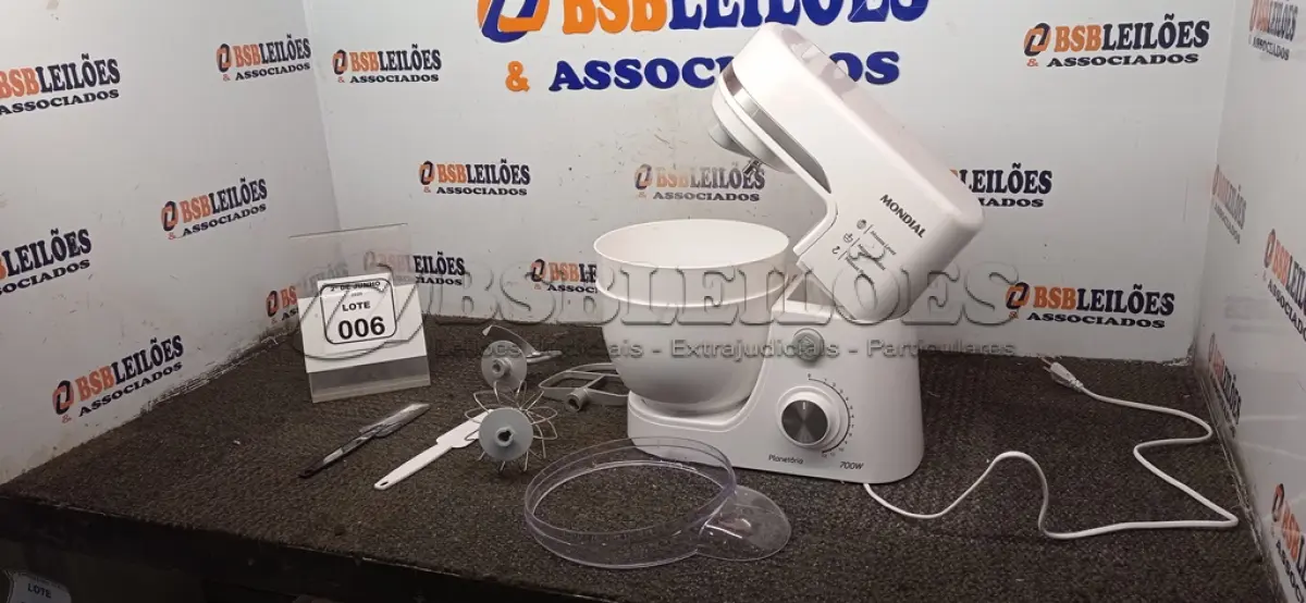 LOTE 006 - 01 BATEDEIRA PLANETÁRIA 220V MARCA MONDIAL. (NO ESTADO) ATENÇÃO! FAZER A VISITAÇÃO ANTES DE ARREMATAR, NÃO SABEMOS SE FUNCIONA, LEILÃO NÃO TEM GARANTIA E NEM DEVOLUÇÃO, SUJEITO A POSSÍVEIS AVARIAS VISÍVEIS/OCULTAS E/OU AUSÊNCIA DE COMPONENTES.