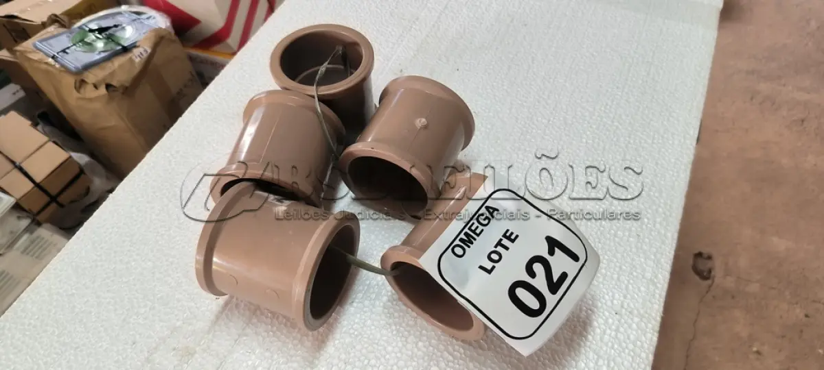 LOTE 021 - 05 LUVAS SOLDÁVEIS Ø 75MM - PVC MARROM. (NO ESTADO EM QUE SE ENCONTRA. SUJEITO A AVARIAS OCULTAS/VISÍVEIS.)