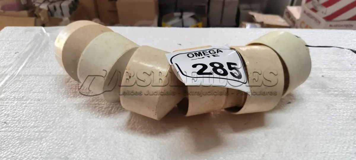 LOTE 285 - 06 REDUÇÕES EXCÊNTRICAS - PVC SOLD. - Ø 100 X 50MM. (NO ESTADO EM QUE SE ENCONTRA. SUJEITO A AVARIAS OCULTAS/VISÍVEIS.)