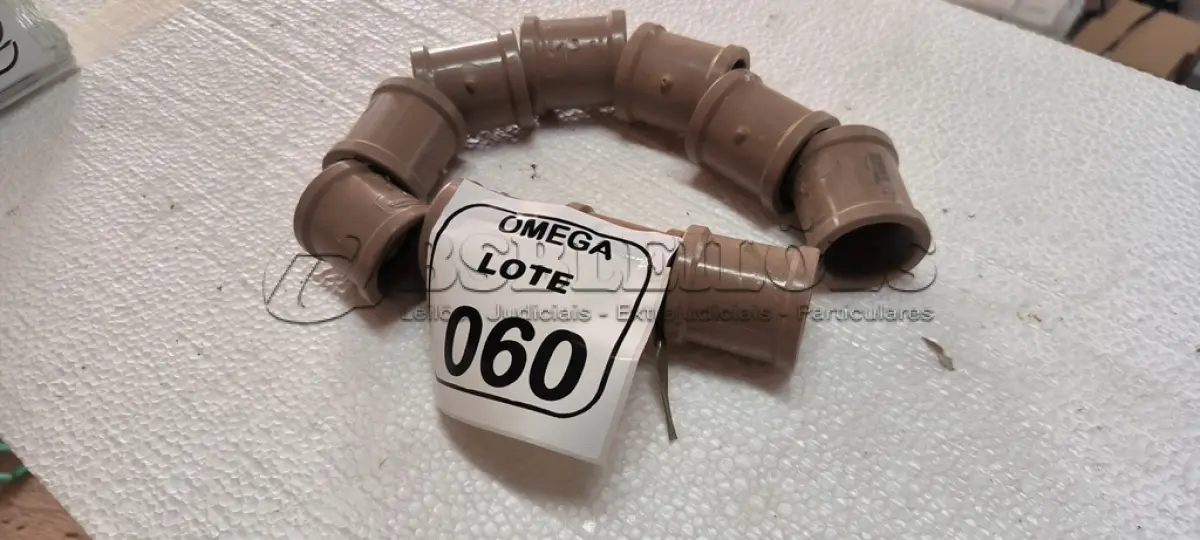 LOTE 060 - 10 LUVAS SOLDÁVEL Ø 40MM PVC MARROM. (NO ESTADO EM QUE SE ENCONTRA. SUJEITO A AVARIAS OCULTAS/VISÍVEIS.)