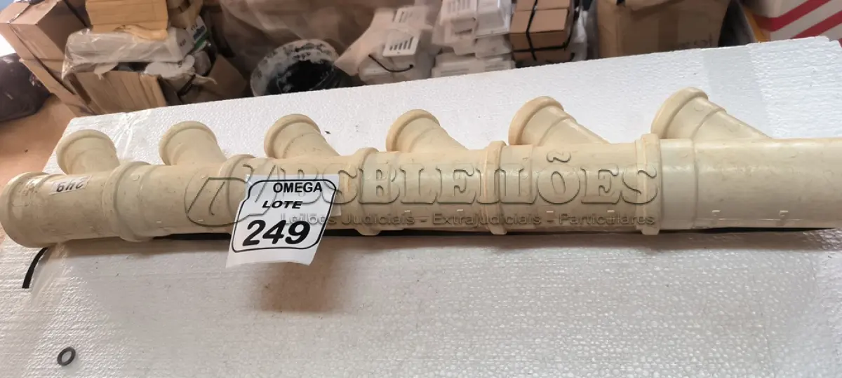 LOTE 249 - 06 JUNÇÕES "Y" PVC SOLD. COM REDUÇÃO - Ø 75 X 50MM. (NO ESTADO EM QUE SE ENCONTRA. SUJEITO A AVARIAS OCULTAS/VISÍVEIS.)