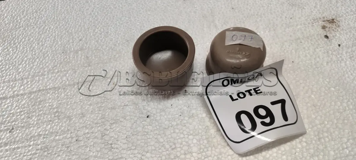 LOTE 097 - 02 CAP TAMPÃO SOLD. Ø 60 - PVC MARROM. (NO ESTADO EM QUE SE ENCONTRA. SUJEITO A AVARIAS OCULTAS/VISÍVEIS.)