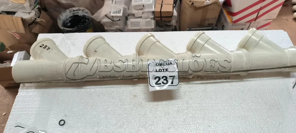 LOTE 237 - 05 JUNÇÕES "Y" PVC SOLD. - Ø 75 X 75MM. (NO ESTADO EM QUE SE ENCONTRA. SUJEITO A AVARIAS OCULTAS/VISÍVEIS.)