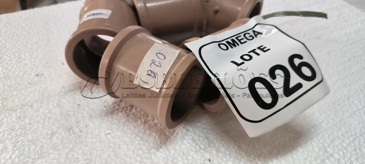 LOTE 026 - 05 LUVAS SOLDÁVEIS Ø 60MM - PVC MARROM. (NO ESTADO EM QUE SE ENCONTRA. SUJEITO A AVARIAS OCULTAS/VISÍVEIS.)