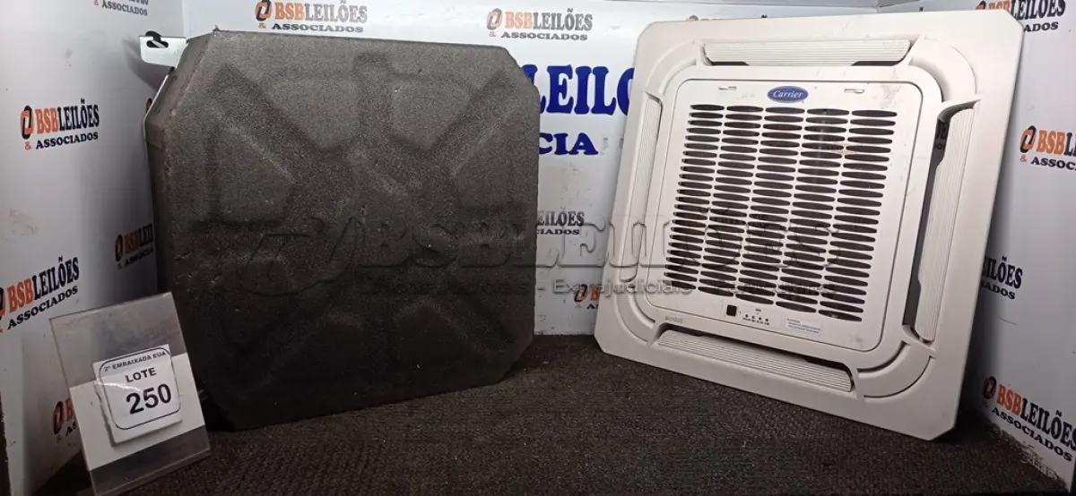 LOTE 250 - 01 A/C SPLIT 18.000 BTUS 40KWCC18C5 CARRIER 220V. (NO ESTADO EM QUE SE ENCONTRA. SUJEITO A AVARIAS OCULTAS/VISÍVEIS.) BH1422S