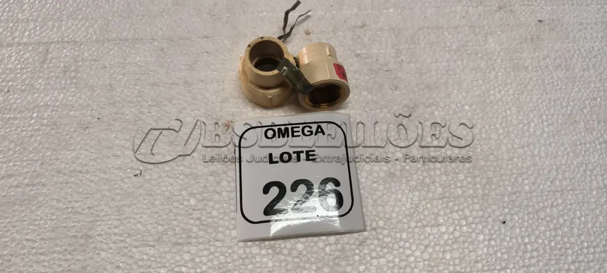 LOTE 226 - 01 LUVA DE TRANSIÇÃO - CPVC - Ø 28 X 1". (NO ESTADO EM QUE SE ENCONTRA. SUJEITO A AVARIAS OCULTAS/VISÍVEIS.)