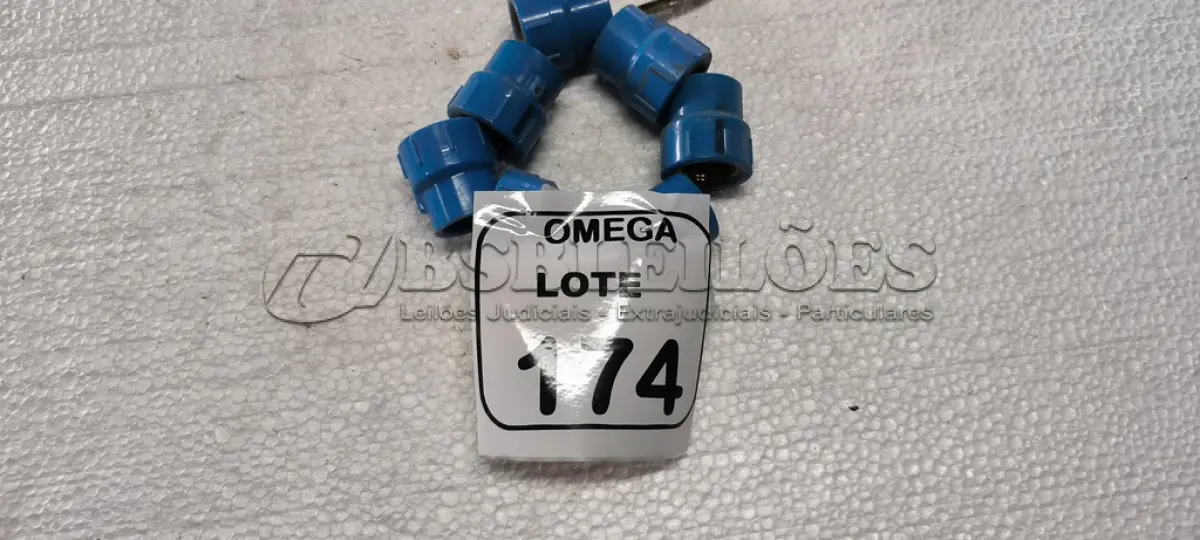 LOTE 174 - ADAPTADOR (LR) AZUL - Ø 24 X 3/4. (NO ESTADO EM QUE SE ENCONTRA. SUJEITO A AVARIAS OCULTAS/VISÍVEIS.)