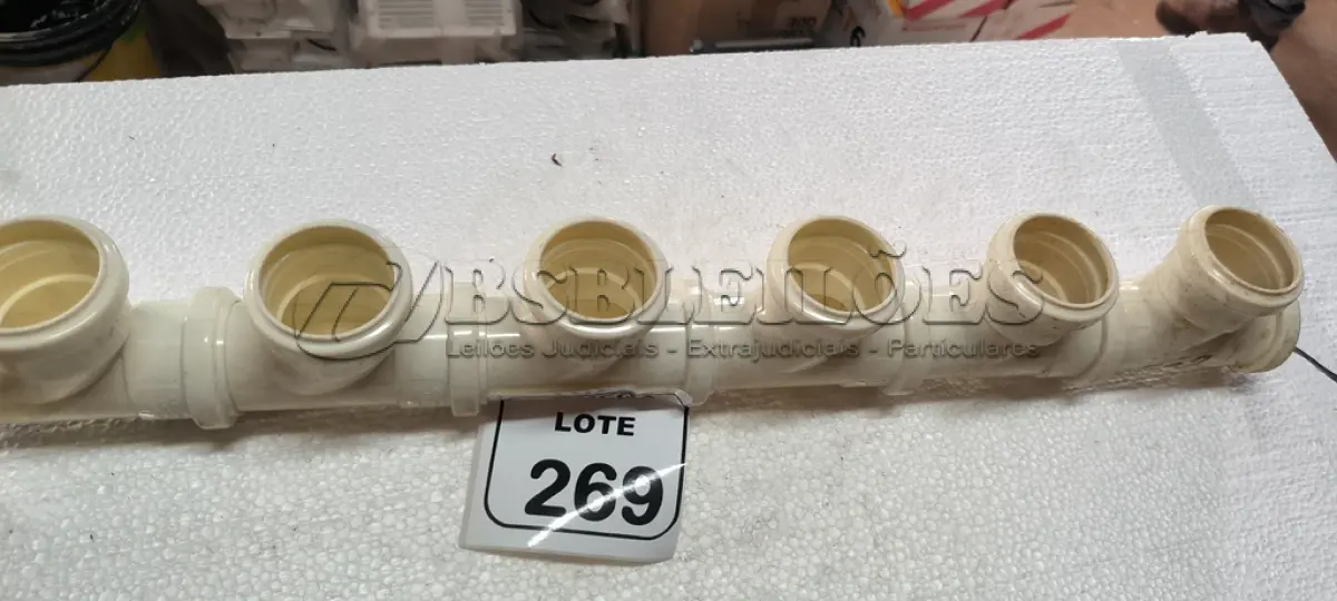 LOTE 269 - 06 TÊS  PVC SOLD. - Ø 50 X 50MM. (NO ESTADO EM QUE SE ENCONTRA. SUJEITO A AVARIAS OCULTAS/VISÍVEIS.)