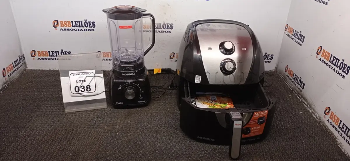 LOTE 038 - 01 AIR FRYER 8L 220V MARCA MONDIAL E 01 LIQUIDIFICADOR. (NO ESTADO) ATENÇÃO! FAZER A VISITAÇÃO ANTES DE ARREMATAR, NÃO SABEMOS SE FUNCIONA, LEILÃO NÃO TEM GARANTIA E NEM DEVOLUÇÃO, SUJEITO A POSSÍVEIS AVARIAS VISÍVEIS/OCULTAS E/OU AUSÊNCIA DE COMPONENTES.