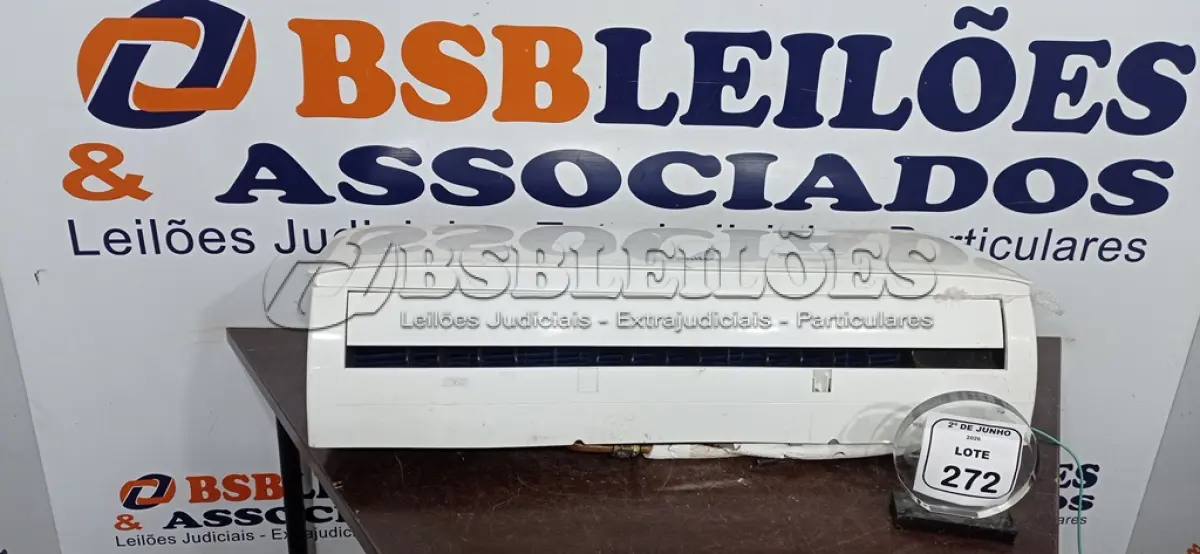 LOTE 272 - 01 CONDENSADORA DE 18.000BTU/H MARCA PHILCO. (NO ESTADO) ATENÇÃO! FAZER A VISITAÇÃO ANTES DE ARREMATAR, NÃO SABEMOS SE FUNCIONA, LEILÃO NÃO TEM GARANTIA E NEM DEVOLUÇÃO, SUJEITO A POSSÍVEIS AVARIAS VISÍVEIS/OCULTAS E/OU AUSÊNCIA DE COMPONENTES.