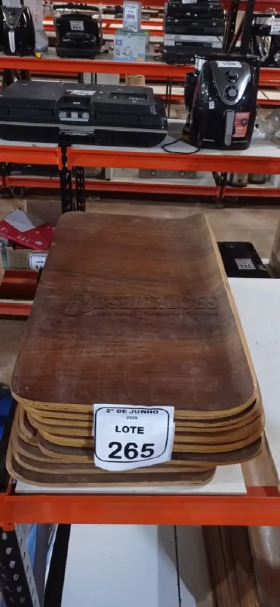 LOTE 265 - 20 PLACAS DE MADEIRA. (NO ESTADO) ATENÇÃO! FAZER A VISITAÇÃO ANTES DE ARREMATAR, NÃO SABEMOS SE FUNCIONA, LEILÃO NÃO TEM GARANTIA E NEM DEVOLUÇÃO, SUJEITO A POSSÍVEIS AVARIAS VISÍVEIS/OCULTAS E/OU AUSÊNCIA DE COMPONENTES.