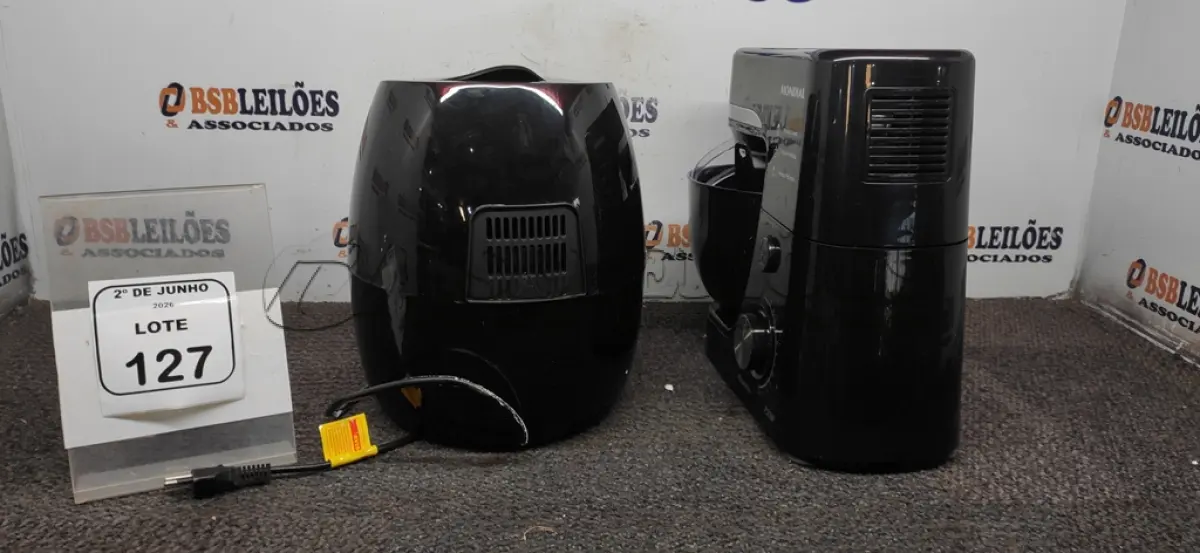 LOTE 127 - 01 AIR FRYER 3,5L 220V MARCA MONDIAL E 01 BATEDEIRA PLANETÁRIA 220V MARCA MONDIAL. (NO ESTADO) ATENÇÃO! FAZER A VISITAÇÃO ANTES DE ARREMATAR, NÃO SABEMOS SE FUNCIONA, LEILÃO NÃO TEM GARANTIA E NEM DEVOLUÇÃO, SUJEITO A POSSÍVEIS AVARIAS VISÍVEIS/OCULTAS E/OU AUSÊNCIA DE COMPONENTES.