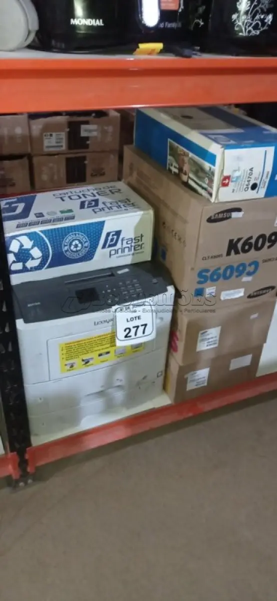 LOTE 277 - 01 IMPRESSORA MODELO MS610DN MARCA LEXMARK E 06 CARTUCHOS DE TONNER DE MARCAS E MODELOS DIVERSOS. (NO ESTADO) ATENÇÃO! FAZER A VISITAÇÃO ANTES DE ARREMATAR, NÃO SABEMOS SE FUNCIONA, LEILÃO NÃO TEM GARANTIA E NEM DEVOLUÇÃO, SUJEITO A POSSÍVEIS AVARIAS VISÍVEIS/OCULTAS E/OU AUSÊNCIA DE COMPONENTES.