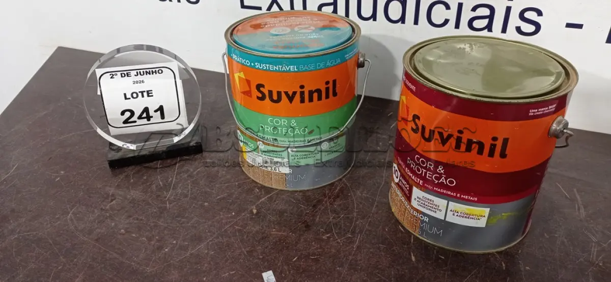 LOTE 241 - 02 LATAS DE TINTA ESMALTE PARA MADEIRAS E METAIS DE 3,6L NA COR BRILHANTE AMARELO OURO MARCA SUVINIL. (NO ESTADO) ATENÇÃO! FAZER A VISITAÇÃO ANTES DE ARREMATAR, NÃO SABEMOS SE FUNCIONA, LEILÃO NÃO TEM GARANTIA E NEM DEVOLUÇÃO, SUJEITO A POSSÍVEIS AVARIAS VISÍVEIS/OCULTAS E/OU AUSÊNCIA DE COMPONENTES.