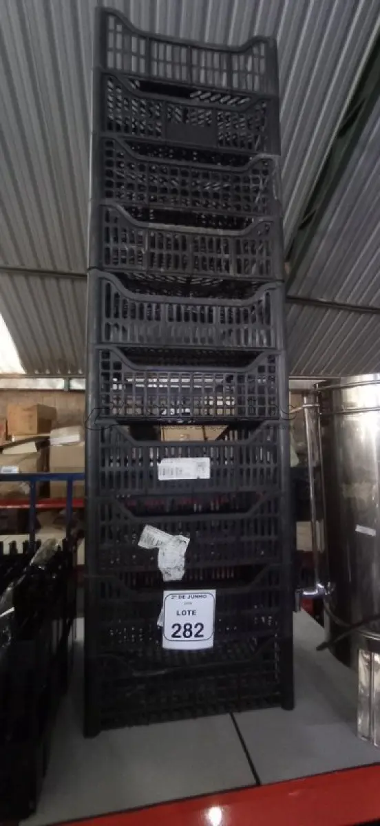 LOTE 282 - 10 CESTAS ORGANIZADORAS. (NO ESTADO) ATENÇÃO! FAZER A VISITAÇÃO ANTES DE ARREMATAR, NÃO SABEMOS SE FUNCIONA, LEILÃO NÃO TEM GARANTIA E NEM DEVOLUÇÃO, SUJEITO A POSSÍVEIS AVARIAS VISÍVEIS/OCULTAS E/OU AUSÊNCIA DE COMPONENTES.