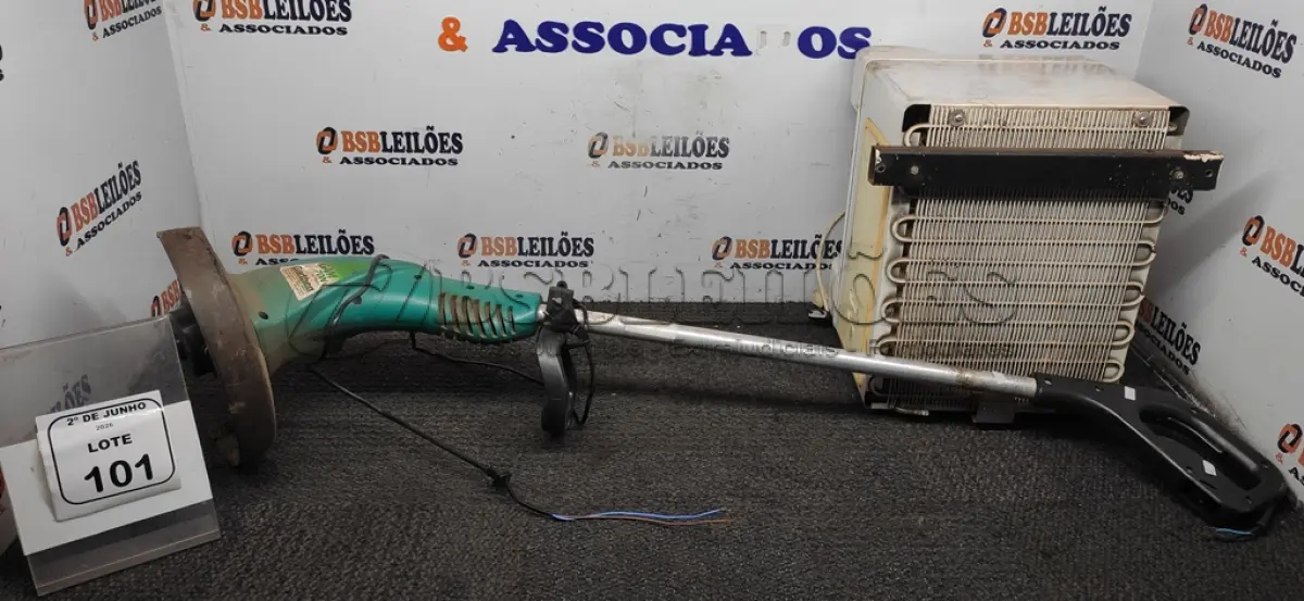 LOTE 101 - 01 PURIFICADOR DE ÁGUA 220V MARCA SOFT E 01 ROÇADEIRA. (NO ESTADO) ATENÇÃO! FAZER A VISITAÇÃO ANTES DE ARREMATAR, NÃO SABEMOS SE FUNCIONA, LEILÃO NÃO TEM GARANTIA E NEM DEVOLUÇÃO, SUJEITO A POSSÍVEIS AVARIAS VISÍVEIS/OCULTAS E/OU AUSÊNCIA DE COMPONENTES.