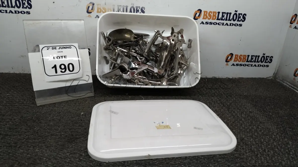 LOTE 190 - 01 LOTE COM DIVERSOS EQUIPAMENTOS GINECOLÓGICOS DE MODELOS DIVERSOS. (NO ESTADO) ATENÇÃO! FAZER A VISITAÇÃO ANTES DE ARREMATAR, NÃO SABEMOS SE FUNCIONA, LEILÃO NÃO TEM GARANTIA E NEM DEVOLUÇÃO, SUJEITO A POSSÍVEIS AVARIAS VISÍVEIS/OCULTAS E/OU AUSÊNCIA DE COMPONENTES.