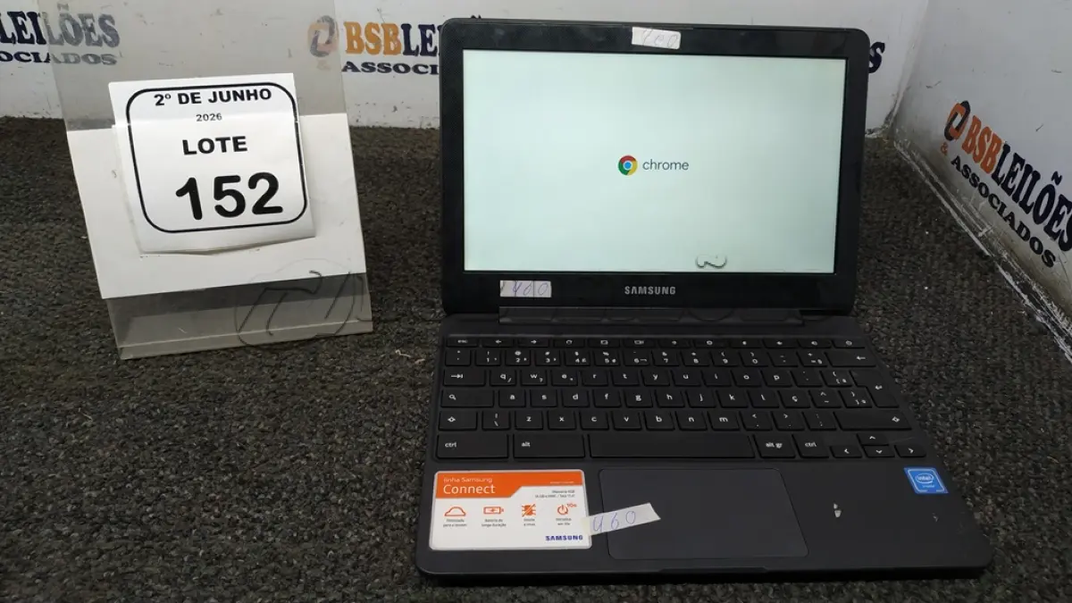 LOTE 152 - 01 CROMEBOOK LINHA CONNECT MEMÓRIA 4GB, 16GB E.MMC TELA DE 11.6’’ MARCA SAMSUNG SEM FONTE. (NO ESTADO) ATENÇÃO! FAZER A VISITAÇÃO ANTES DE ARREMATAR, NÃO SABEMOS SE FUNCIONA, LEILÃO NÃO TEM GARANTIA E NEM DEVOLUÇÃO, SUJEITO A POSSÍVEIS AVARIAS VISÍVEIS/OCULTAS E/OU AUSÊNCIA DE COMPONENTES.