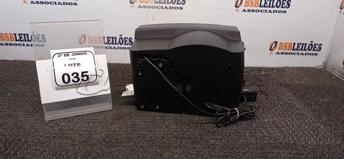 LOTE 035 - 01 RELÓGIO DE PONTO MARCA MADIS. (NO ESTADO) ATENÇÃO! FAZER A VISITAÇÃO ANTES DE ARREMATAR, NÃO SABEMOS SE FUNCIONA, LEILÃO NÃO TEM GARANTIA E NEM DEVOLUÇÃO, SUJEITO A POSSÍVEIS AVARIAS VISÍVEIS/OCULTAS E/OU AUSÊNCIA DE COMPONENTES.