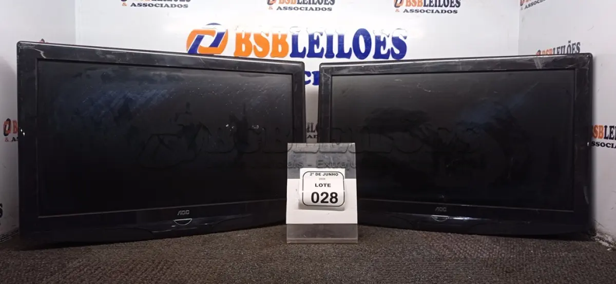 LOTE 028 - 02 TVS 26’’ MARCA AOC. (NO ESTADO) ATENÇÃO! FAZER A VISITAÇÃO ANTES DE ARREMATAR, NÃO SABEMOS SE FUNCIONA, LEILÃO NÃO TEM GARANTIA E NEM DEVOLUÇÃO, SUJEITO A POSSÍVEIS AVARIAS VISÍVEIS/OCULTAS E/OU AUSÊNCIA DE COMPONENTES.