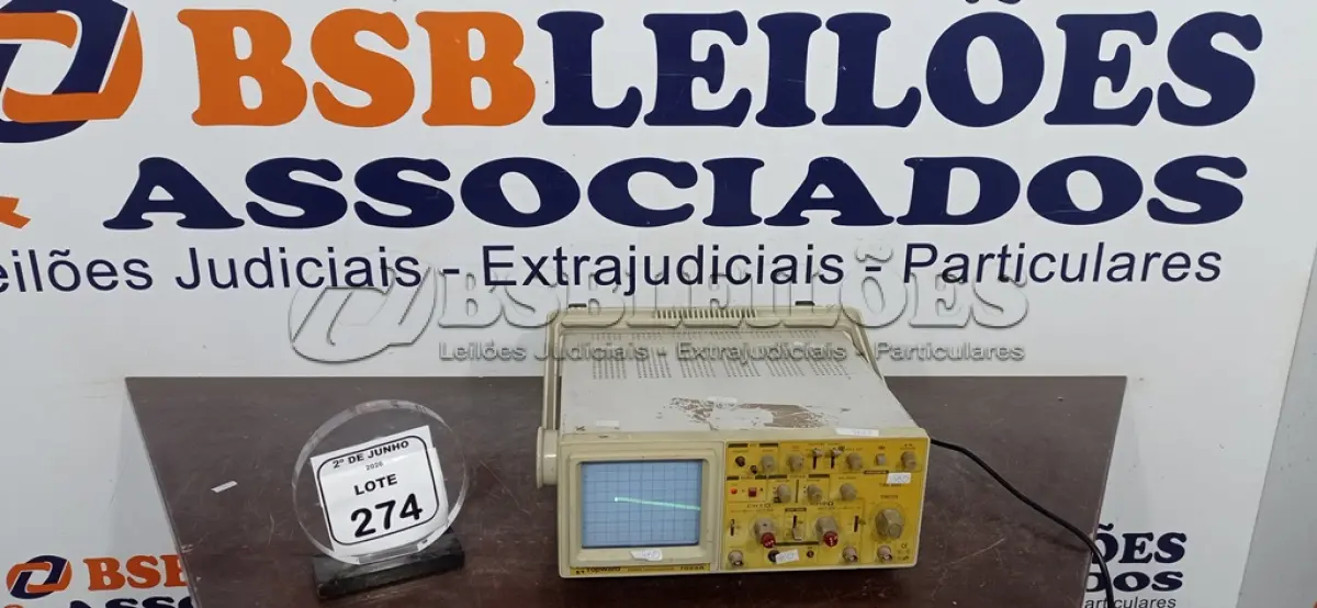 LOTE 274 - 01 OSCILOSCÓPIO ANALÓGICO. (NO ESTADO) ATENÇÃO! FAZER A VISITAÇÃO ANTES DE ARREMATAR, NÃO SABEMOS SE FUNCIONA, LEILÃO NÃO TEM GARANTIA E NEM DEVOLUÇÃO, SUJEITO A POSSÍVEIS AVARIAS VISÍVEIS/OCULTAS E/OU AUSÊNCIA DE COMPONENTES.