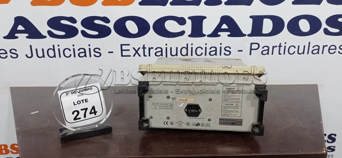 LOTE 274 - 01 OSCILOSCÓPIO ANALÓGICO. (NO ESTADO) ATENÇÃO! FAZER A VISITAÇÃO ANTES DE ARREMATAR, NÃO SABEMOS SE FUNCIONA, LEILÃO NÃO TEM GARANTIA E NEM DEVOLUÇÃO, SUJEITO A POSSÍVEIS AVARIAS VISÍVEIS/OCULTAS E/OU AUSÊNCIA DE COMPONENTES.