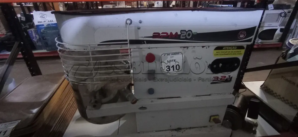 LOTE 310 - 01 BATEDEIRA INDUSTRIAL MODELO BPM 20 MARCA MANÁ. (NO ESTADO) ATENÇÃO! FAZER A VISITAÇÃO ANTES DE ARREMATAR, NÃO SABEMOS SE FUNCIONA, LEILÃO NÃO TEM GARANTIA E NEM DEVOLUÇÃO, SUJEITO A POSSÍVEIS AVARIAS VISÍVEIS/OCULTAS E/OU AUSÊNCIA DE COMPONENTES.