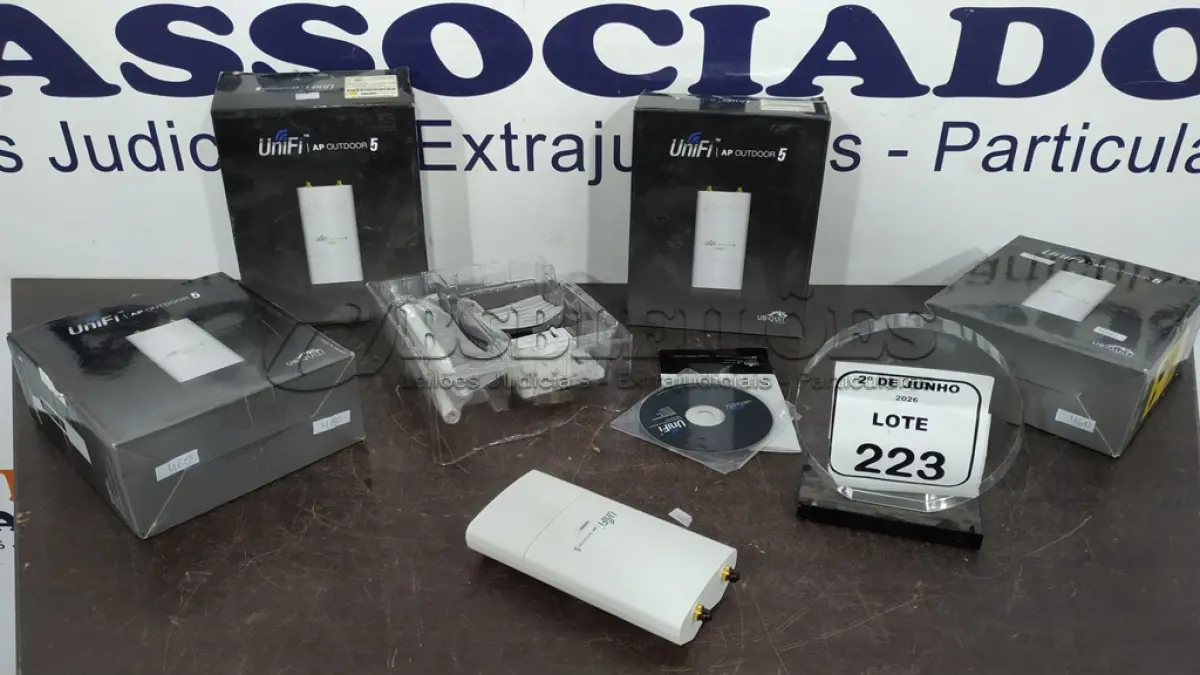LOTE 223 - 04 ROTEADORES MODELO AP OUTDOOR 5 MARCA UNIFI. (NO ESTADO) ATENÇÃO! FAZER A VISITAÇÃO ANTES DE ARREMATAR, NÃO SABEMOS SE FUNCIONA, LEILÃO NÃO TEM GARANTIA E NEM DEVOLUÇÃO, SUJEITO A POSSÍVEIS AVARIAS VISÍVEIS/OCULTAS E/OU AUSÊNCIA DE COMPONENTES.