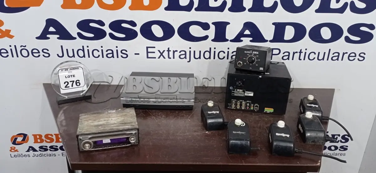 LOTE 276 - 01 DVR PORTATIL MODELO STAND ALONE, 01 ESTAÇÃO DE SOLDA ANALÓGICA MODELO 936A MARCA GRIFFIN, 01 DVD TUNER SYSTEM MODELO XV-DV55 MARCA PIONEER E 05 PURIFICADORES DE ÁGUA MARCA BELOAR. (NO ESTADO) ATENÇÃO! FAZER A VISITAÇÃO ANTES DE ARREMATAR, NÃO SABEMOS SE FUNCIONA, LEILÃO NÃO TEM GARANTIA E NEM DEVOLUÇÃO, SUJEITO A POSSÍVEIS AVARIAS VISÍVEIS/OCULTAS E/OU AUSÊNCIA DE COMPONENTES.