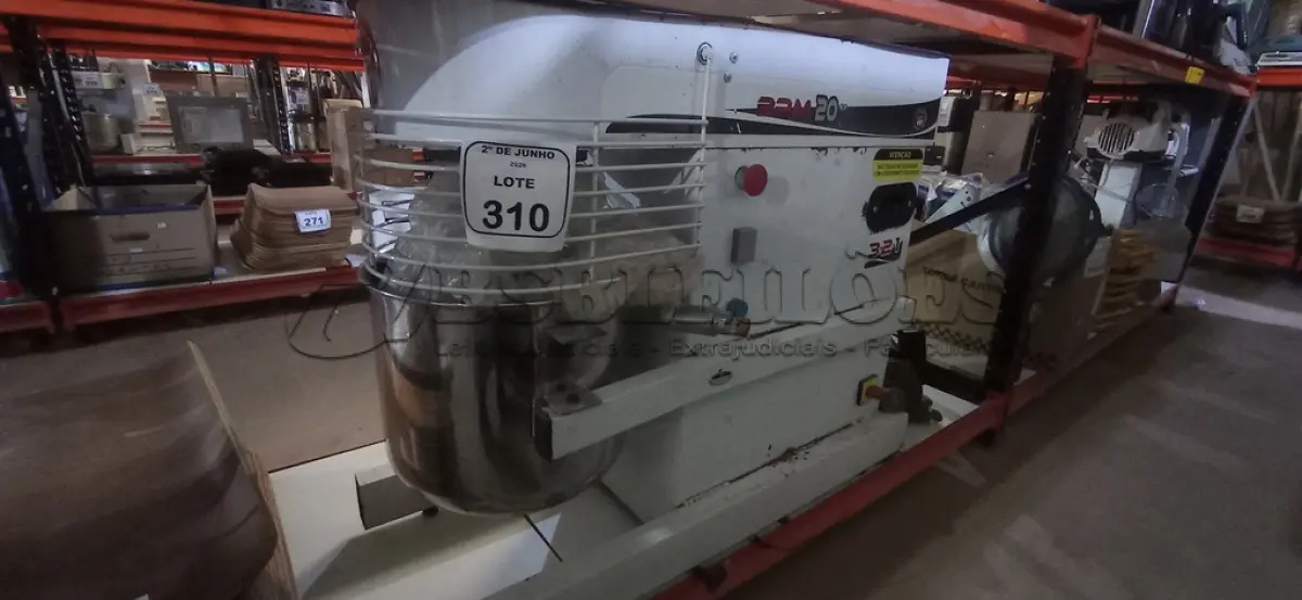 LOTE 310 - 01 BATEDEIRA INDUSTRIAL MODELO BPM 20 MARCA MANÁ. (NO ESTADO) ATENÇÃO! FAZER A VISITAÇÃO ANTES DE ARREMATAR, NÃO SABEMOS SE FUNCIONA, LEILÃO NÃO TEM GARANTIA E NEM DEVOLUÇÃO, SUJEITO A POSSÍVEIS AVARIAS VISÍVEIS/OCULTAS E/OU AUSÊNCIA DE COMPONENTES.