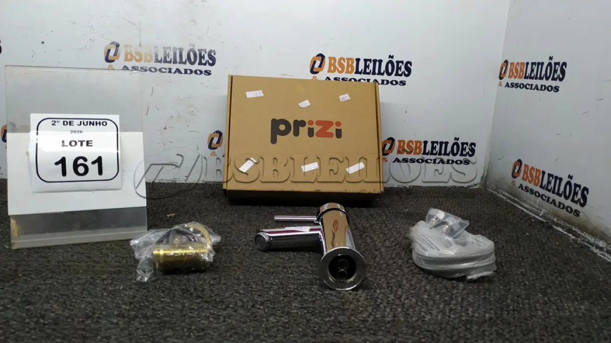 LOTE 161 - 01 TORNEIRA MISTURADOR MARCA PRIZI COM ACESSÓRIOS. (NO ESTADO) ATENÇÃO! FAZER A VISITAÇÃO ANTES DE ARREMATAR, NÃO SABEMOS SE FUNCIONA, LEILÃO NÃO TEM GARANTIA E NEM DEVOLUÇÃO, SUJEITO A POSSÍVEIS AVARIAS VISÍVEIS/OCULTAS E/OU AUSÊNCIA DE COMPONENTES.