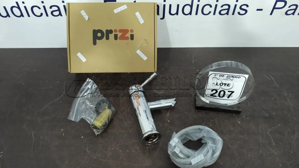 LOTE 207 - 01 TORNEIRA MISTURADOR MARCA PRIZI COM ACESSÓRIOS. (NO ESTADO) ATENÇÃO! FAZER A VISITAÇÃO ANTES DE ARREMATAR, NÃO SABEMOS SE FUNCIONA, LEILÃO NÃO TEM GARANTIA E NEM DEVOLUÇÃO, SUJEITO A POSSÍVEIS AVARIAS VISÍVEIS/OCULTAS E/OU AUSÊNCIA DE COMPONENTES.