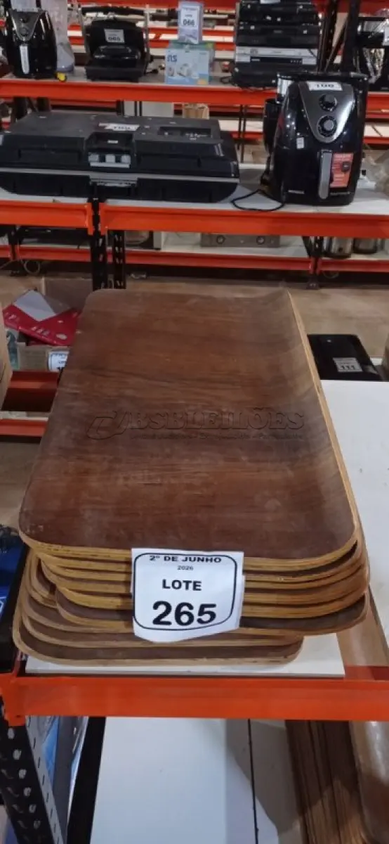 LOTE 265 - 20 PLACAS DE MADEIRA. (NO ESTADO) ATENÇÃO! FAZER A VISITAÇÃO ANTES DE ARREMATAR, NÃO SABEMOS SE FUNCIONA, LEILÃO NÃO TEM GARANTIA E NEM DEVOLUÇÃO, SUJEITO A POSSÍVEIS AVARIAS VISÍVEIS/OCULTAS E/OU AUSÊNCIA DE COMPONENTES.