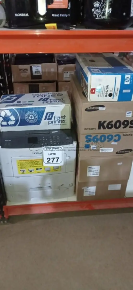 LOTE 277 - 01 IMPRESSORA MODELO MS610DN MARCA LEXMARK E 06 CARTUCHOS DE TONNER DE MARCAS E MODELOS DIVERSOS. (NO ESTADO) ATENÇÃO! FAZER A VISITAÇÃO ANTES DE ARREMATAR, NÃO SABEMOS SE FUNCIONA, LEILÃO NÃO TEM GARANTIA E NEM DEVOLUÇÃO, SUJEITO A POSSÍVEIS AVARIAS VISÍVEIS/OCULTAS E/OU AUSÊNCIA DE COMPONENTES.
