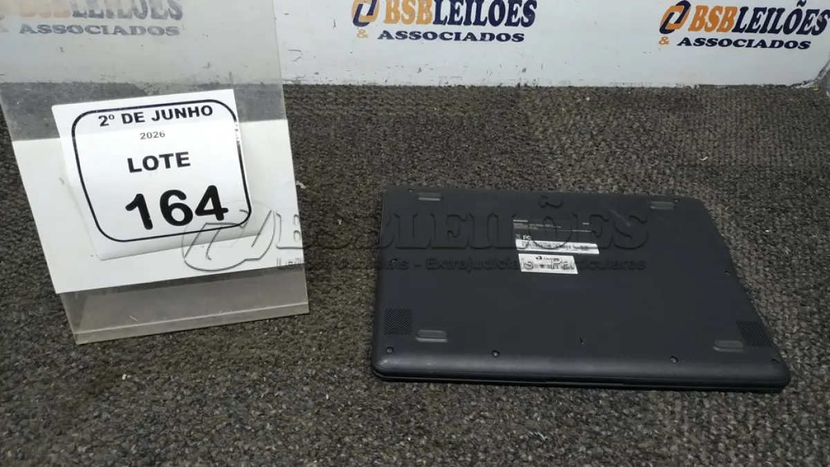 LOTE 164 - 01 CROMEBOOK LINHA CONNECT MEMORIA 4GB, 16GB E.MMC TELA DE 11.6’’ MARCA SAMSUNG SEM FONTE. (NO ESTADO) ATENÇÃO! FAZER A VISITAÇÃO ANTES DE ARREMATAR, NÃO SABEMOS SE FUNCIONA, LEILÃO NÃO TEM GARANTIA E NEM DEVOLUÇÃO, SUJEITO A POSSÍVEIS AVARIAS VISÍVEIS/OCULTAS E/OU AUSÊNCIA DE COMPONENTES.