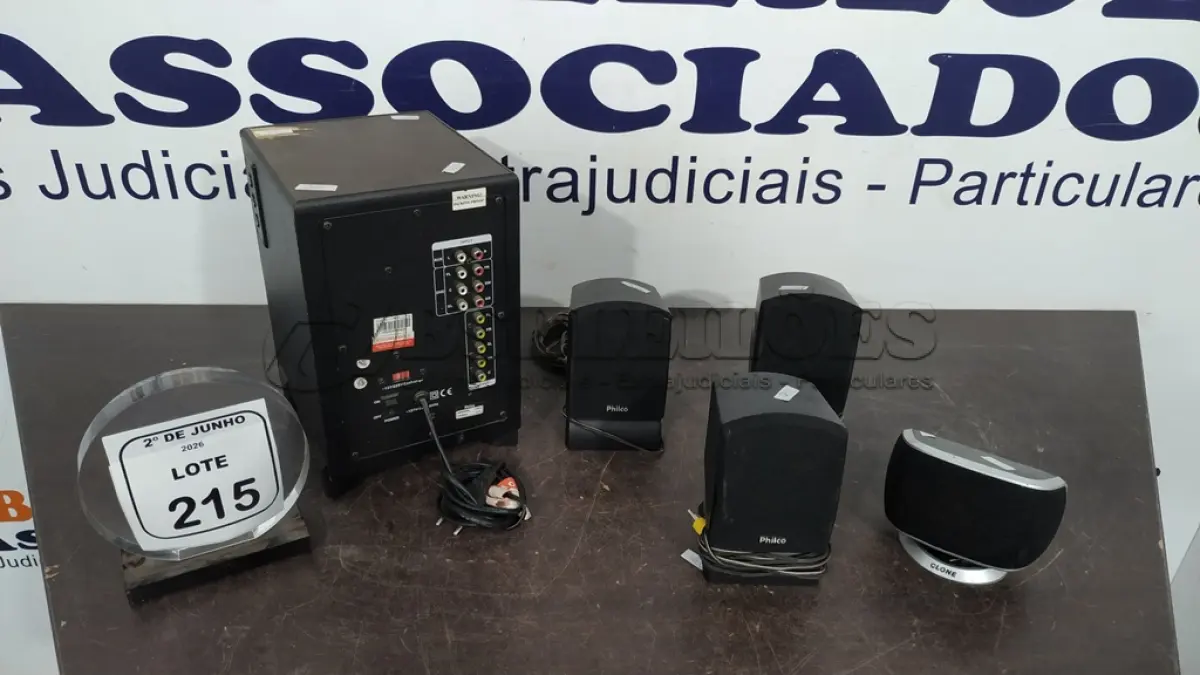 LOTE 215 - 05 CAIXAS DE SOM PARA HOME THEATER MARCA PHILCO MODELO PHT510. (NO ESTADO) ATENÇÃO! FAZER A VISITAÇÃO ANTES DE ARREMATAR, NÃO SABEMOS SE FUNCIONA, LEILÃO NÃO TEM GARANTIA E NEM DEVOLUÇÃO, SUJEITO A POSSÍVEIS AVARIAS VISÍVEIS/OCULTAS E/OU AUSÊNCIA DE COMPONENTES.