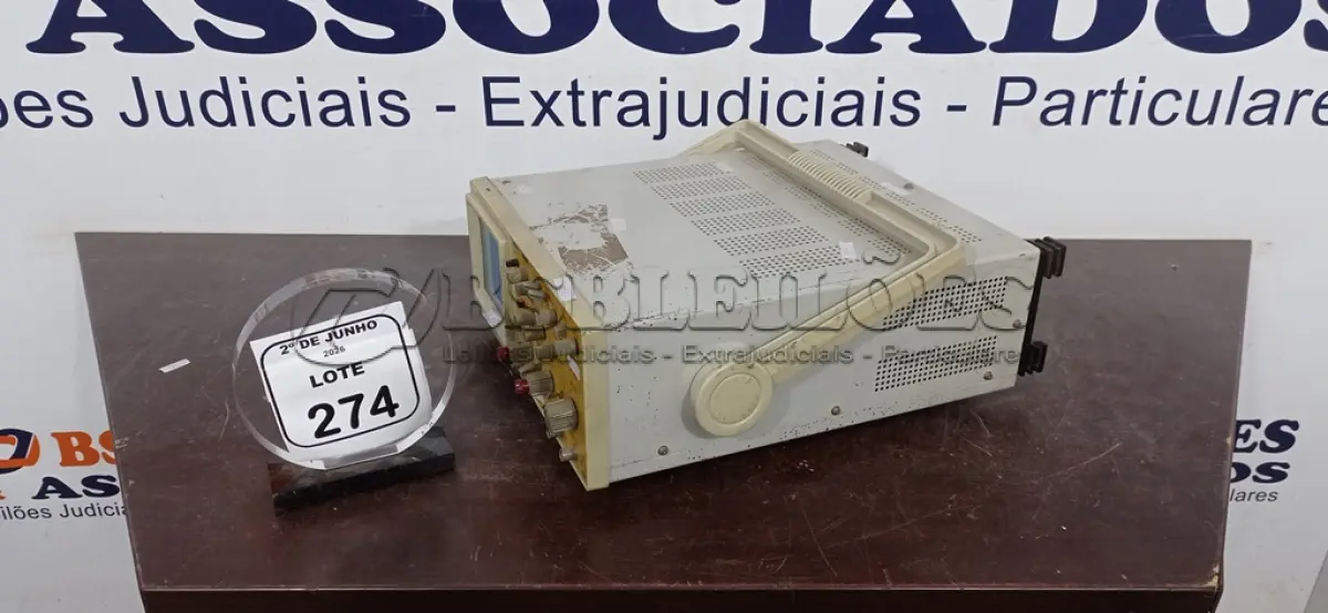 LOTE 274 - 01 OSCILOSCÓPIO ANALÓGICO. (NO ESTADO) ATENÇÃO! FAZER A VISITAÇÃO ANTES DE ARREMATAR, NÃO SABEMOS SE FUNCIONA, LEILÃO NÃO TEM GARANTIA E NEM DEVOLUÇÃO, SUJEITO A POSSÍVEIS AVARIAS VISÍVEIS/OCULTAS E/OU AUSÊNCIA DE COMPONENTES.