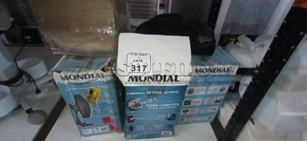 LOTE 317 - 05 VENTILADORES 220V MARCA MONDIAL DESMONTADOS INCOMPLETOS. (NO ESTADO) ATENÇÃO! FAZER A VISITAÇÃO ANTES DE ARREMATAR, NÃO SABEMOS SE FUNCIONA, LEILÃO NÃO TEM GARANTIA E NEM DEVOLUÇÃO, SUJEITO A POSSÍVEIS AVARIAS VISÍVEIS/OCULTAS E/OU AUSÊNCIA DE COMPONENTES.