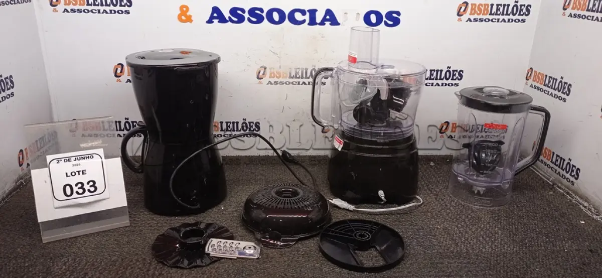 LOTE 033 - 01 LIQUIDIFICADOR MODELO TURBO MASTER 220V MARCA MONDIAL E 01 CAFETEIRA 220V MARCA MONDIAL. (NO ESTADO) ATENÇÃO! FAZER A VISITAÇÃO ANTES DE ARREMATAR, NÃO SABEMOS SE FUNCIONA, LEILÃO NÃO TEM GARANTIA E NEM DEVOLUÇÃO, SUJEITO A POSSÍVEIS AVARIAS VISÍVEIS/OCULTAS E/OU AUSÊNCIA DE COMPONENTES.