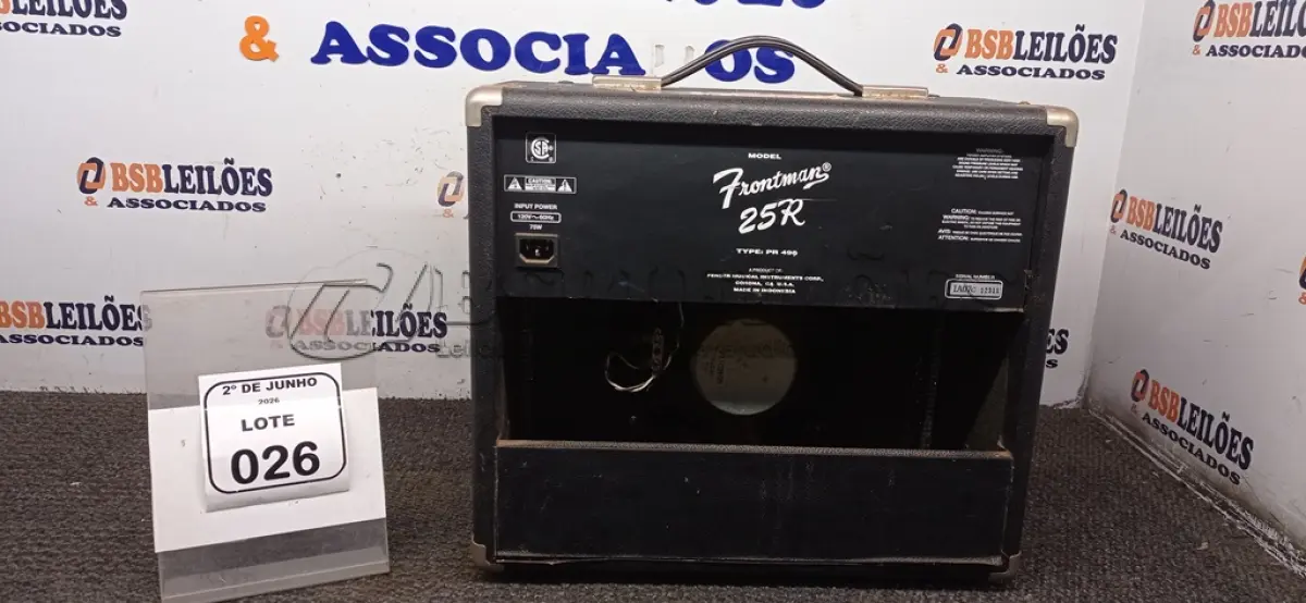 LOTE 026 - 01 AMPLIFICADOR 110V MARCA FENDER. (NO ESTADO) ATENÇÃO! FAZER A VISITAÇÃO ANTES DE ARREMATAR, NÃO SABEMOS SE FUNCIONA, LEILÃO NÃO TEM GARANTIA E NEM DEVOLUÇÃO, SUJEITO A POSSÍVEIS AVARIAS VISÍVEIS/OCULTAS E/OU AUSÊNCIA DE COMPONENTES.