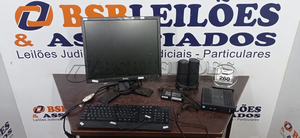LOTE 260 - 01 MINI PC MARCA DELL, 01 MONITOR MARCA DELL, 01 TECLADO MARCA LENOVO E 02 CAIXAS DE SOM MULTIMIDIA MARCA DELL. (NO ESTADO) ATENÇÃO! FAZER A VISITAÇÃO ANTES DE ARREMATAR, NÃO SABEMOS SE FUNCIONA, LEILÃO NÃO TEM GARANTIA E NEM DEVOLUÇÃO, SUJEITO A POSSÍVEIS AVARIAS VISÍVEIS/OCULTAS E/OU AUSÊNCIA DE COMPONENTES.