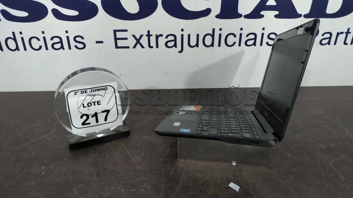LOTE 217 - 01 CROMEBOOK LINHA CONNECT MEMORIA 2GB, 16GB E.MMC TELA DE 11.6’’ MARCA SAMSUNG SEM FONTE. (NO ESTADO) ATENÇÃO! FAZER A VISITAÇÃO ANTES DE ARREMATAR, NÃO SABEMOS SE FUNCIONA, LEILÃO NÃO TEM GARANTIA E NEM DEVOLUÇÃO, SUJEITO A POSSÍVEIS AVARIAS VISÍVEIS/OCULTAS E/OU AUSÊNCIA DE COMPONENTES.