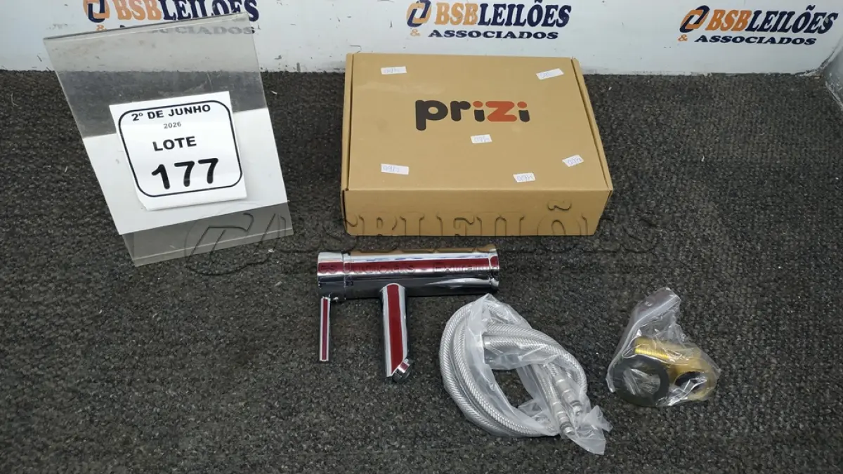 LOTE 177 - 01 TORNEIRA MISTURADOR MARCA PRIZI COM ACESSÓRIOS. (NO ESTADO) ATENÇÃO! FAZER A VISITAÇÃO ANTES DE ARREMATAR, NÃO SABEMOS SE FUNCIONA, LEILÃO NÃO TEM GARANTIA E NEM DEVOLUÇÃO, SUJEITO A POSSÍVEIS AVARIAS VISÍVEIS/OCULTAS E/OU AUSÊNCIA DE COMPONENTES.