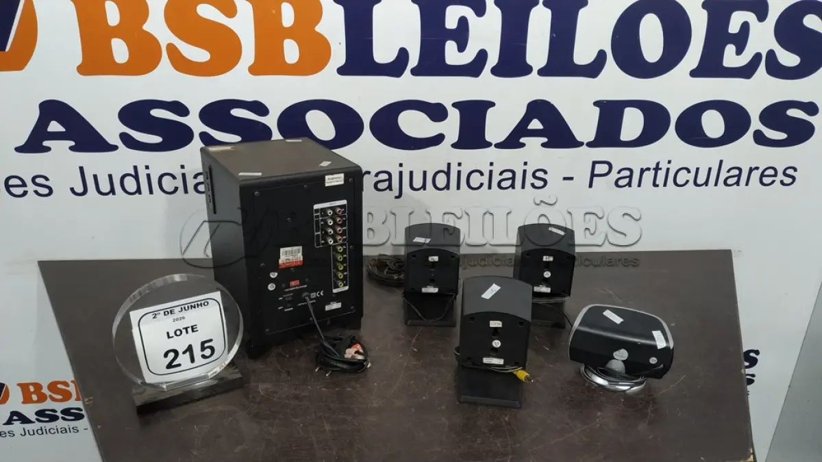 LOTE 215 - 05 CAIXAS DE SOM PARA HOME THEATER MARCA PHILCO MODELO PHT510. (NO ESTADO) ATENÇÃO! FAZER A VISITAÇÃO ANTES DE ARREMATAR, NÃO SABEMOS SE FUNCIONA, LEILÃO NÃO TEM GARANTIA E NEM DEVOLUÇÃO, SUJEITO A POSSÍVEIS AVARIAS VISÍVEIS/OCULTAS E/OU AUSÊNCIA DE COMPONENTES.