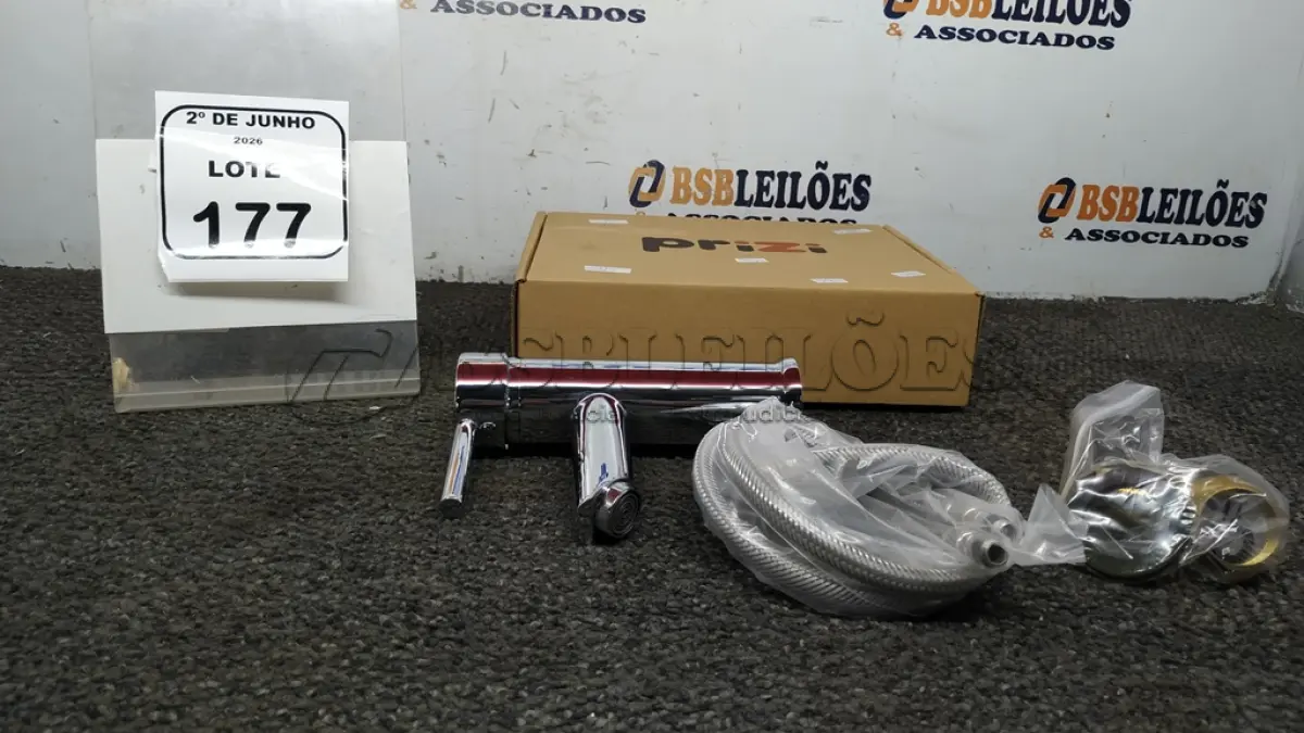 LOTE 177 - 01 TORNEIRA MISTURADOR MARCA PRIZI COM ACESSÓRIOS. (NO ESTADO) ATENÇÃO! FAZER A VISITAÇÃO ANTES DE ARREMATAR, NÃO SABEMOS SE FUNCIONA, LEILÃO NÃO TEM GARANTIA E NEM DEVOLUÇÃO, SUJEITO A POSSÍVEIS AVARIAS VISÍVEIS/OCULTAS E/OU AUSÊNCIA DE COMPONENTES.