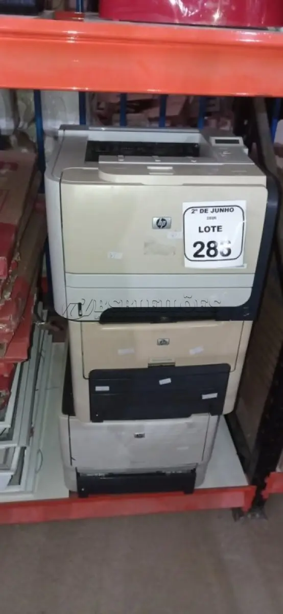 LOTE 288 - 03 IMPRESSORAS MODELOS DIVERSOS MARCA HP. (NO ESTADO) ATENÇÃO! FAZER A VISITAÇÃO ANTES DE ARREMATAR, NÃO SABEMOS SE FUNCIONA, LEILÃO NÃO TEM GARANTIA E NEM DEVOLUÇÃO, SUJEITO A POSSÍVEIS AVARIAS VISÍVEIS/OCULTAS E/OU AUSÊNCIA DE COMPONENTES.