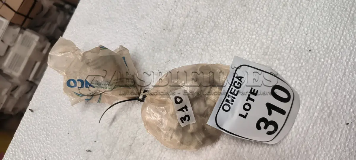 LOTE 310 - 50 PLUGS MACHO (FF) - Ø 1/2. (NO ESTADO EM QUE SE ENCONTRA. SUJEITO A AVARIAS OCULTAS/VISÍVEIS.)